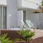 Cabot Velas