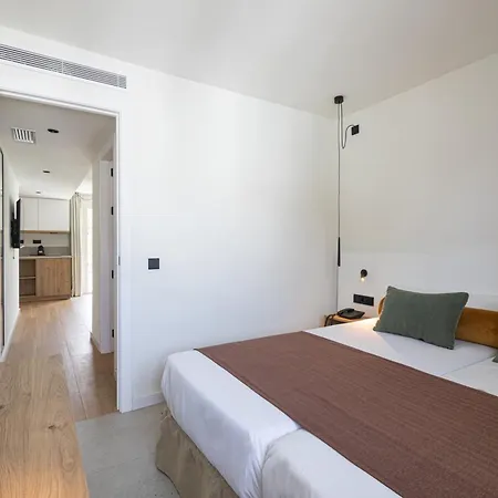 Cabot Velas * بورت دي بوينسا