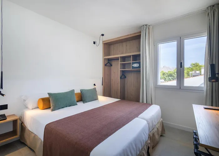 Cabot Velas 公寓 *